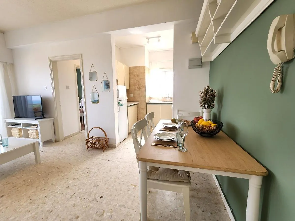 Capri Sea View One Bedroom Larnaca